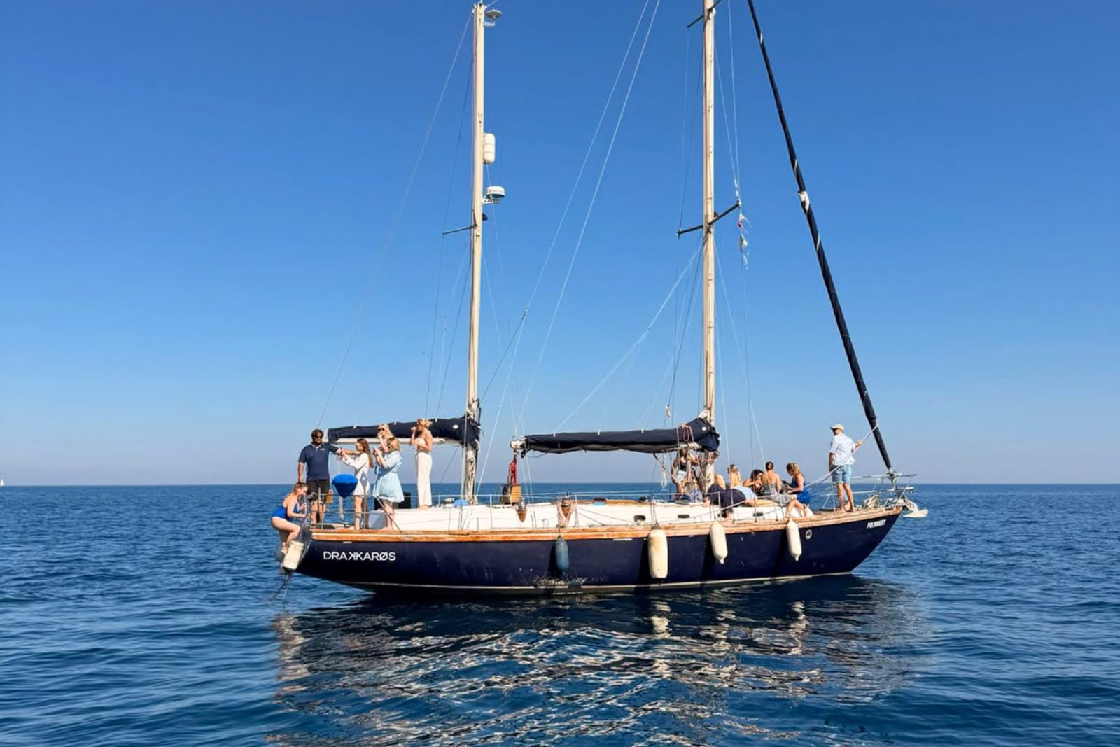 Alquiler de velero privado con patrón en Barcelona — foto 5 de La Ketch