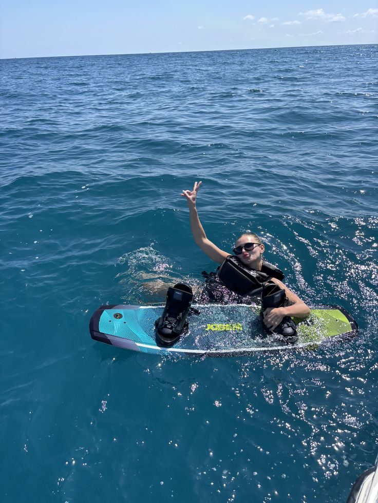 Clase de wakeboard en Barcelona con La Ketch Academy