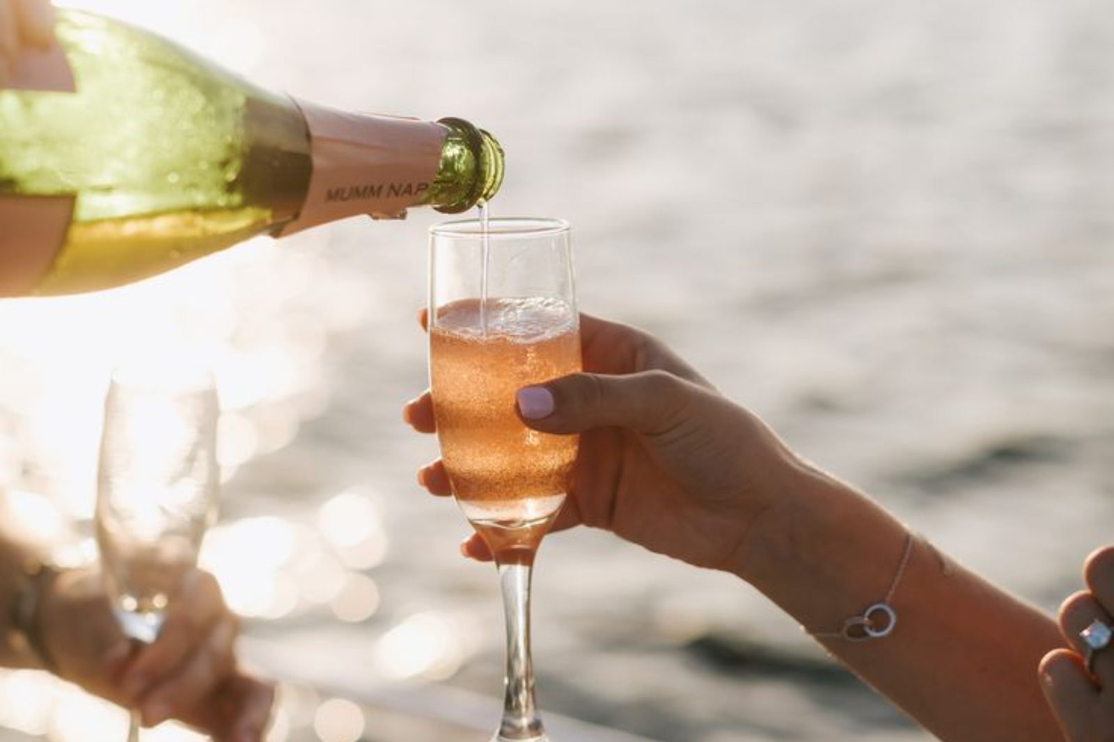 Paseo en barco con cava y tapas en Barcelona — foto 4 de La Ketch